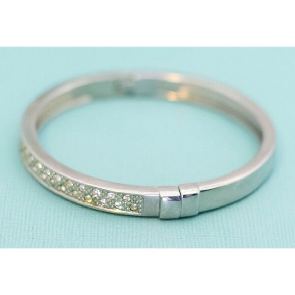 Vintage Silver Tone Rhinestone Pattern Hinged Bangle 7 inch - E10 - Picture 2 of 3